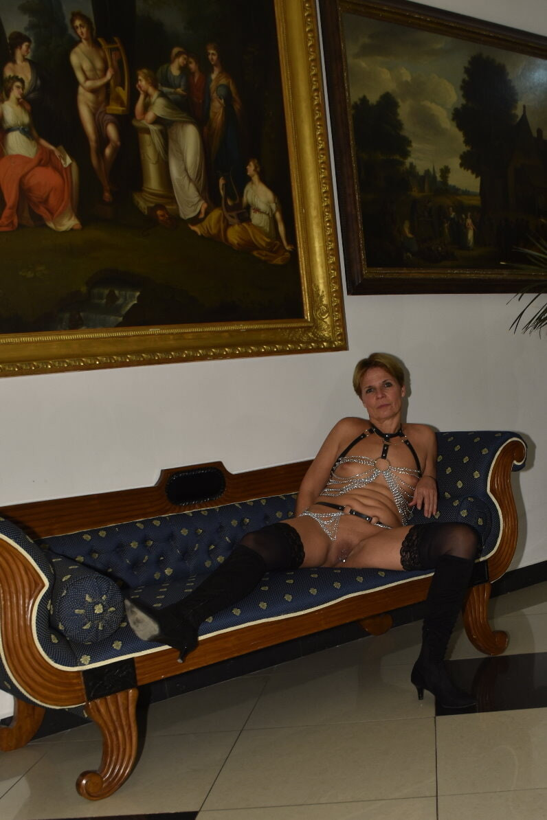Silke in the hotel hallway #3