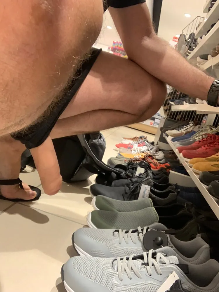 XXL Cock is shopping