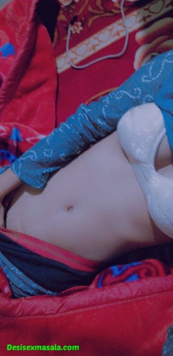 Sexy desi Figure Girl Showing Cute And Tite Boobs #6