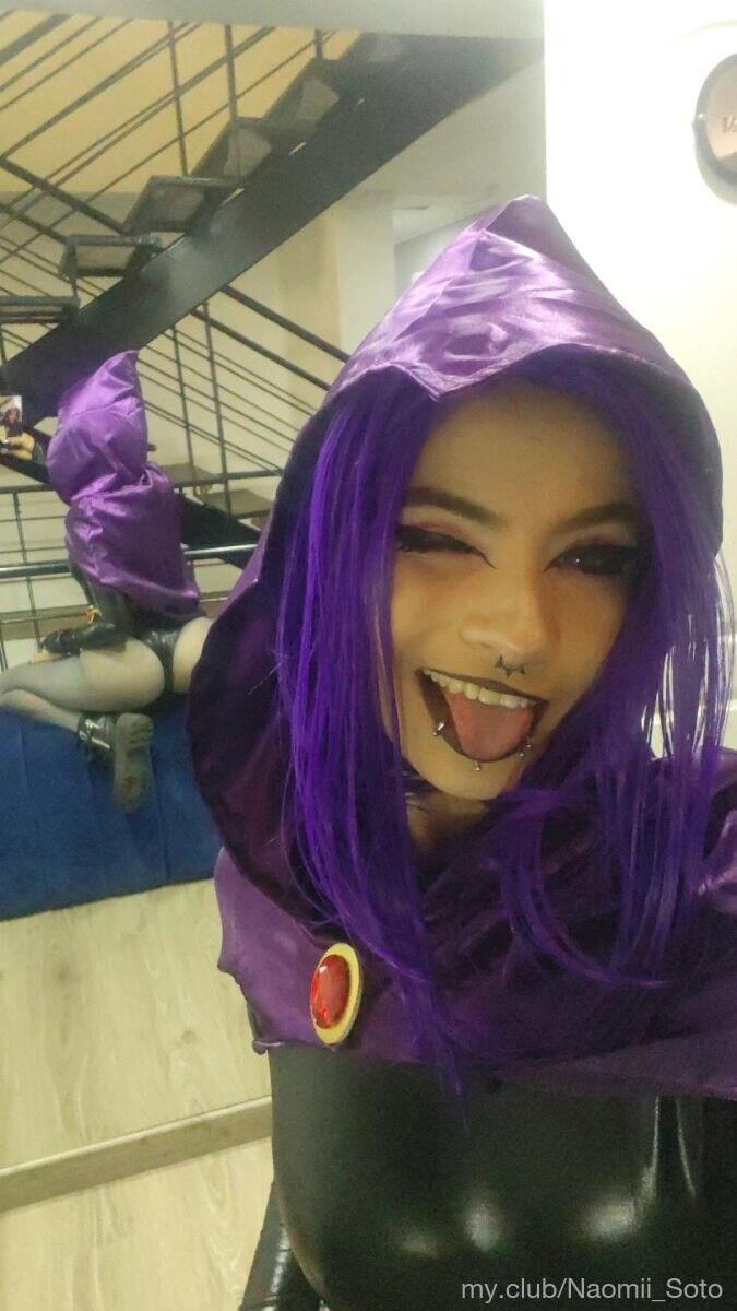 Naomii-Chan Free Photos #3