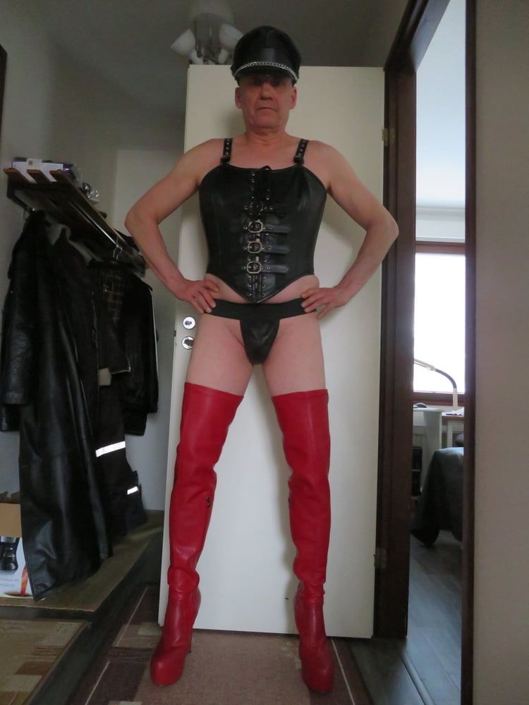 Finnish gay Juha and leather outfit #18