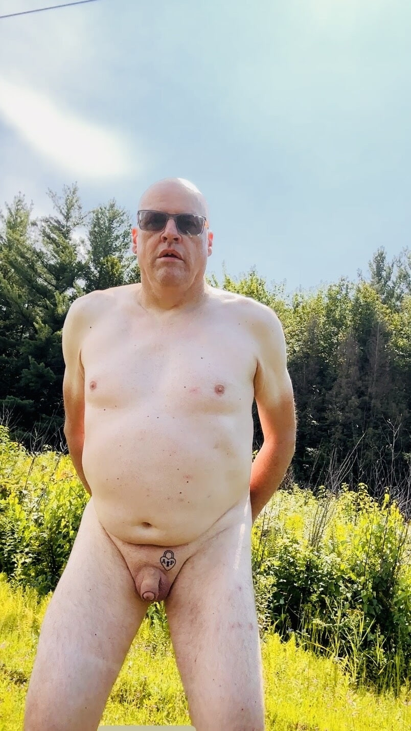 Normand Gareau esclave au pubis marquer tatouer 