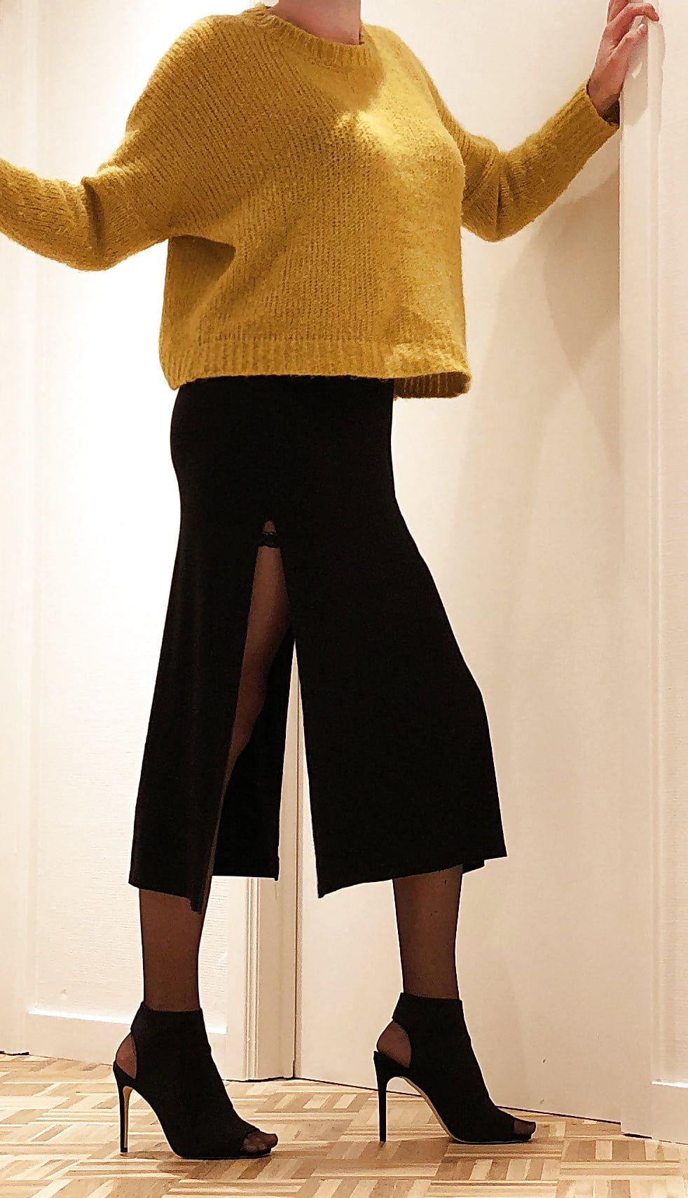 Mustard jumper, black skirt & stay up stockings #6