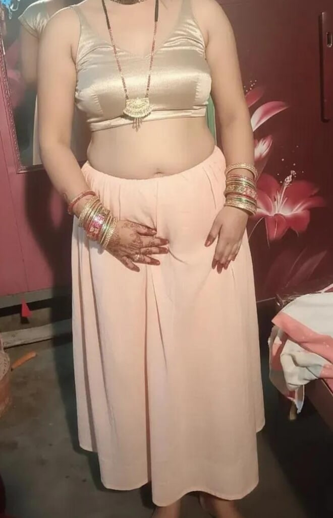 Hot figar dekha Lo  devar ji 