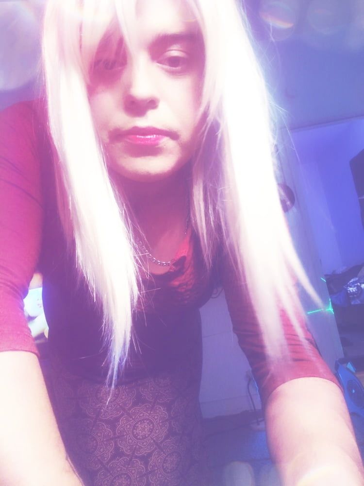 SexyLexi in blonde. Gorgeous tranny #10