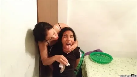 cleaning stepmoms dirty panties with her mouth         