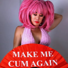 She&#039;s Pink and Loving the Color of Her Sexyiness
