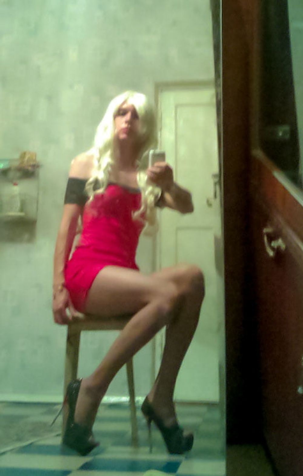 Crossdresser whore in red dress vladasexytrans