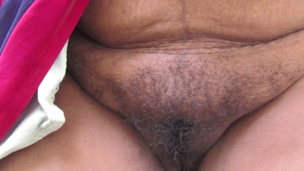 hot tamil aunty showing her big boobs and hairy pussy #10