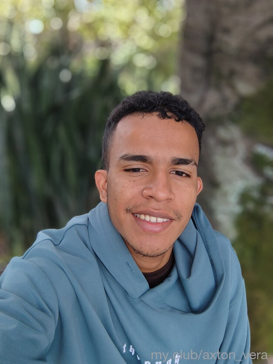 Daniel Vega Free Photos #25