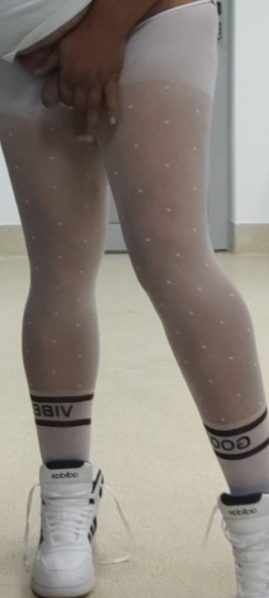 A pair of white dots pantyhose #5