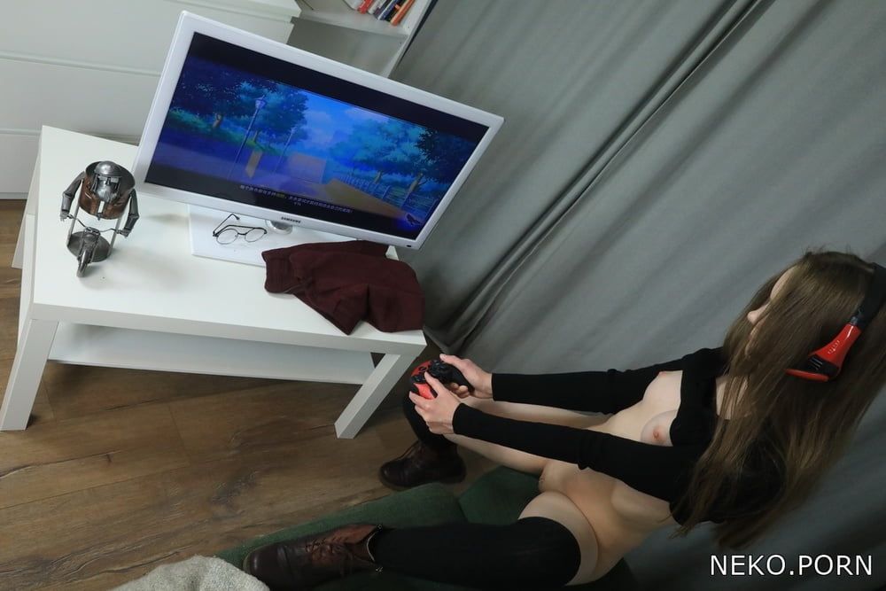 Gamer teen Adela - Geek Nerd porn #4