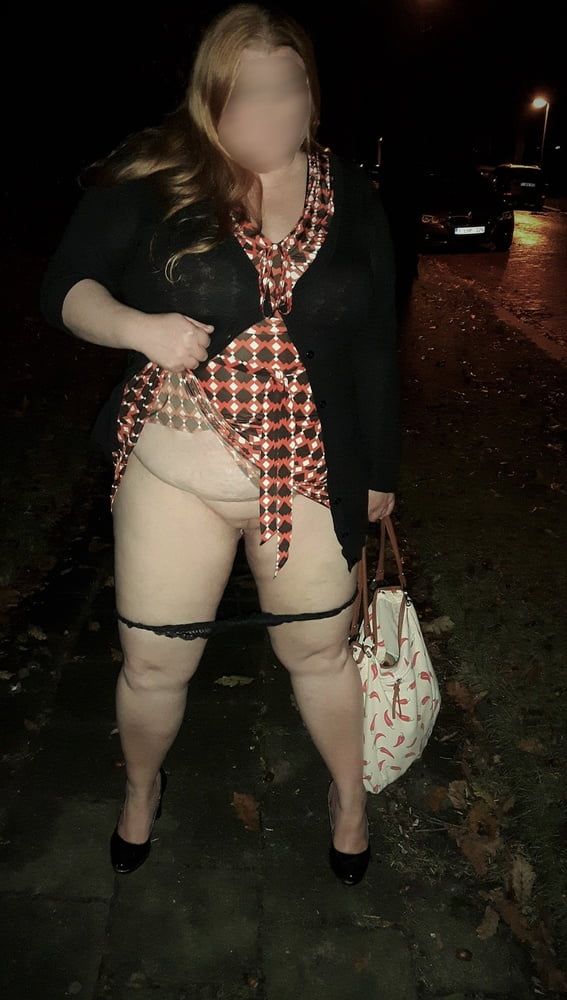 BBW Wife at the Parc #8