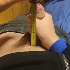 Tried to measure my cock (a little over 15cm max)