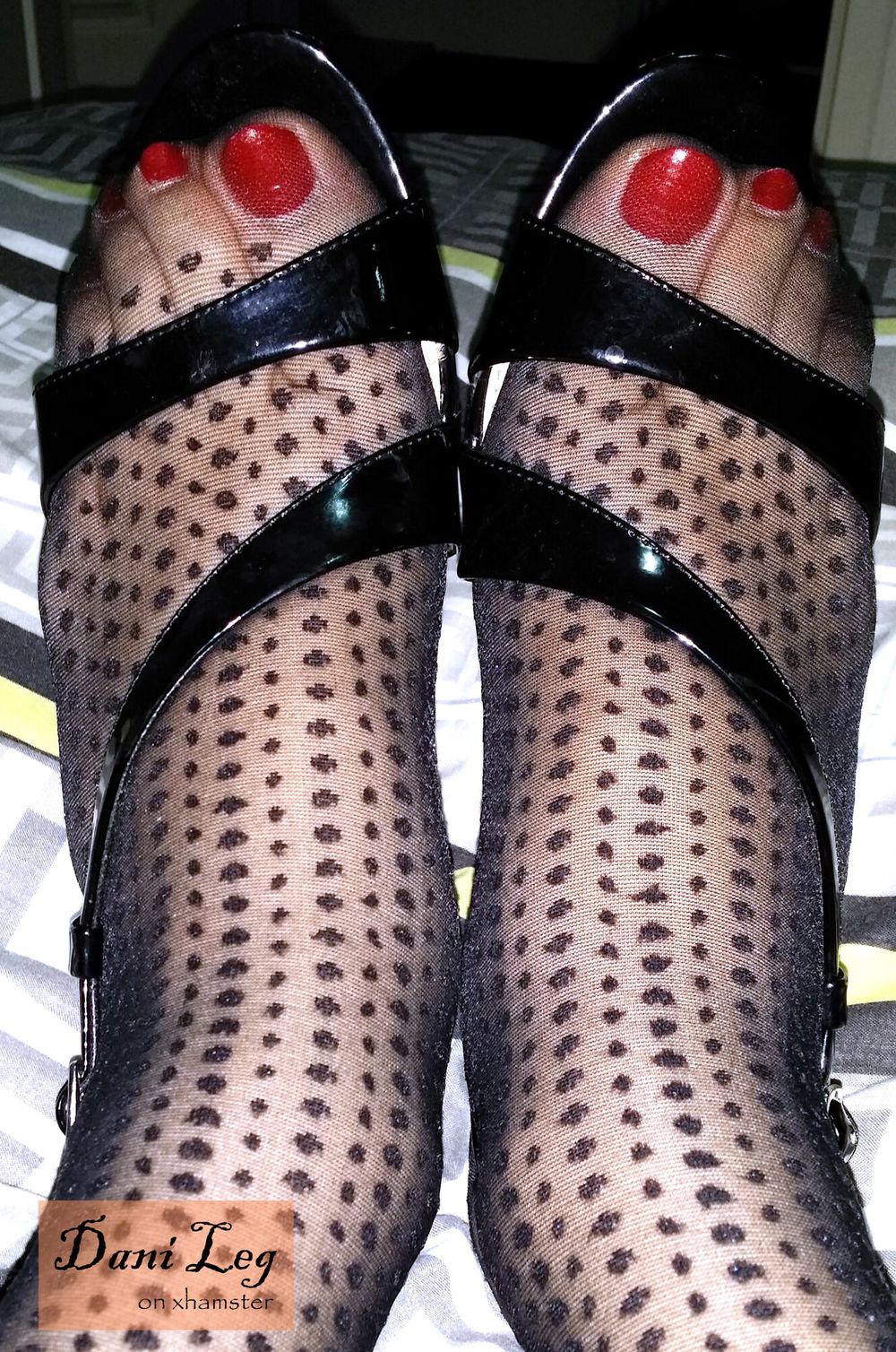 32P Black Dot Patterned Pantyhose and Red Toe Nails #4