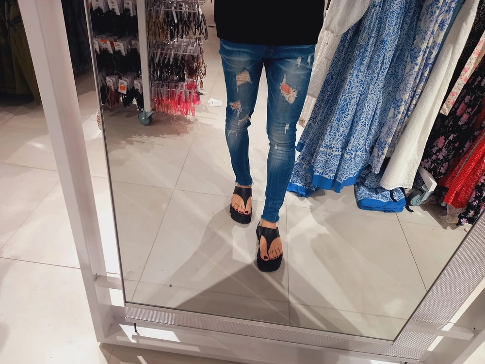 public crossdressing - shopping #2