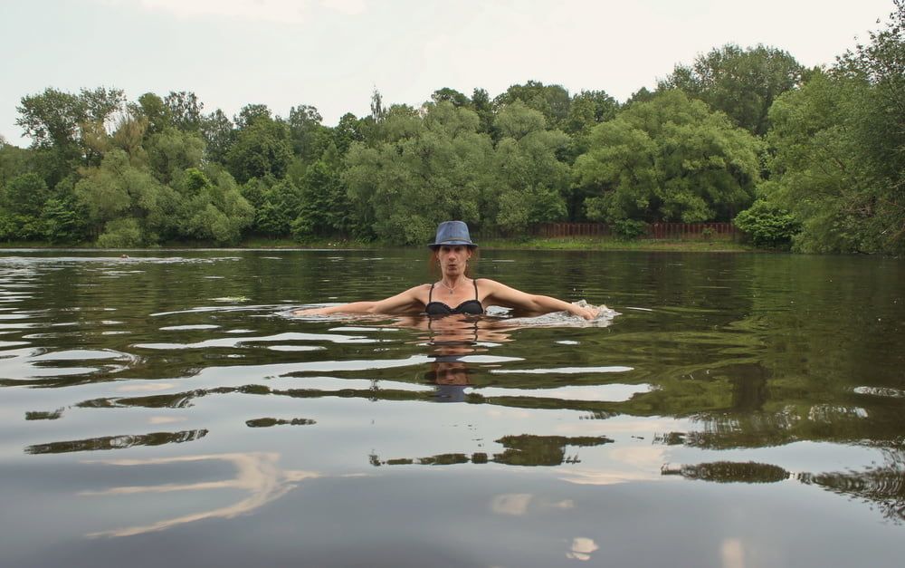 Bathing in Timiryazev-pond #27