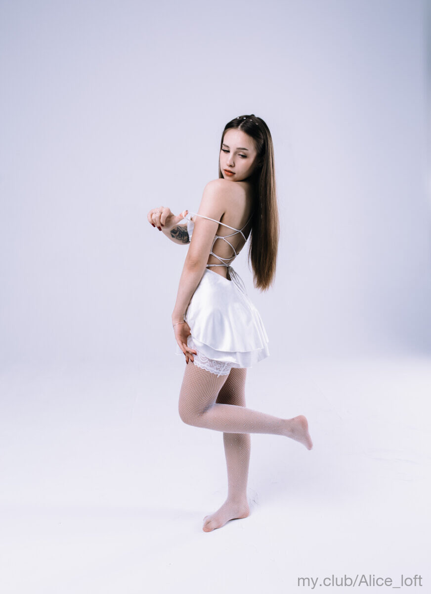 Alice Free Photos #8