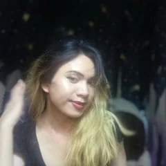 Ang maganda na Reyna sa balat ng lupa