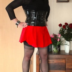 ทาสถูกล็อคในกรงพรหมจรรย์