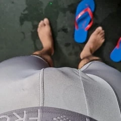 Cum and unwrap me