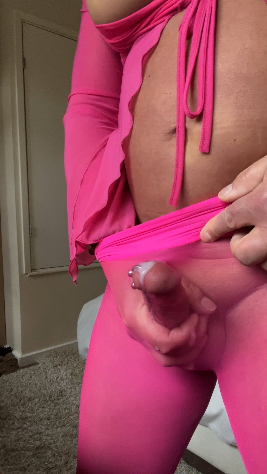 Amateur crossdresser Kellycd2022 in pink seamless pantyhose  #21