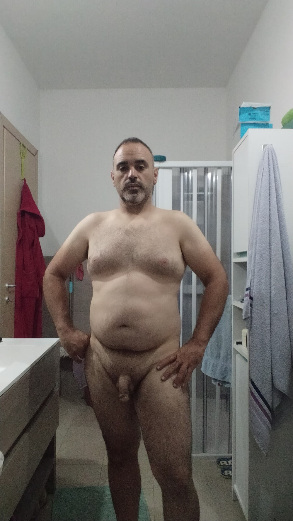 Ragazzo mostra il suo pisellino minuscolo  #10