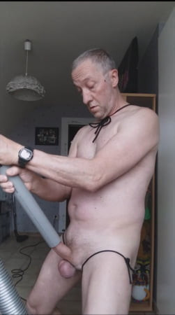 YAKıN ÇEKIM ESARET DEDE TEŞHIRCI VAKUMLU SÜT SAĞıYOR 