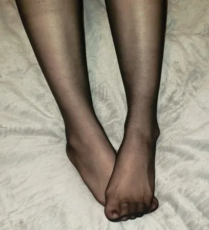 my pretty feet         