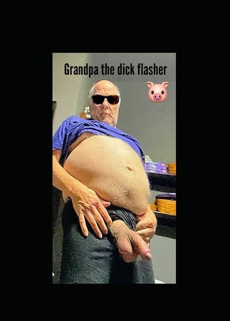 Piggy 🐷 the dick flasher