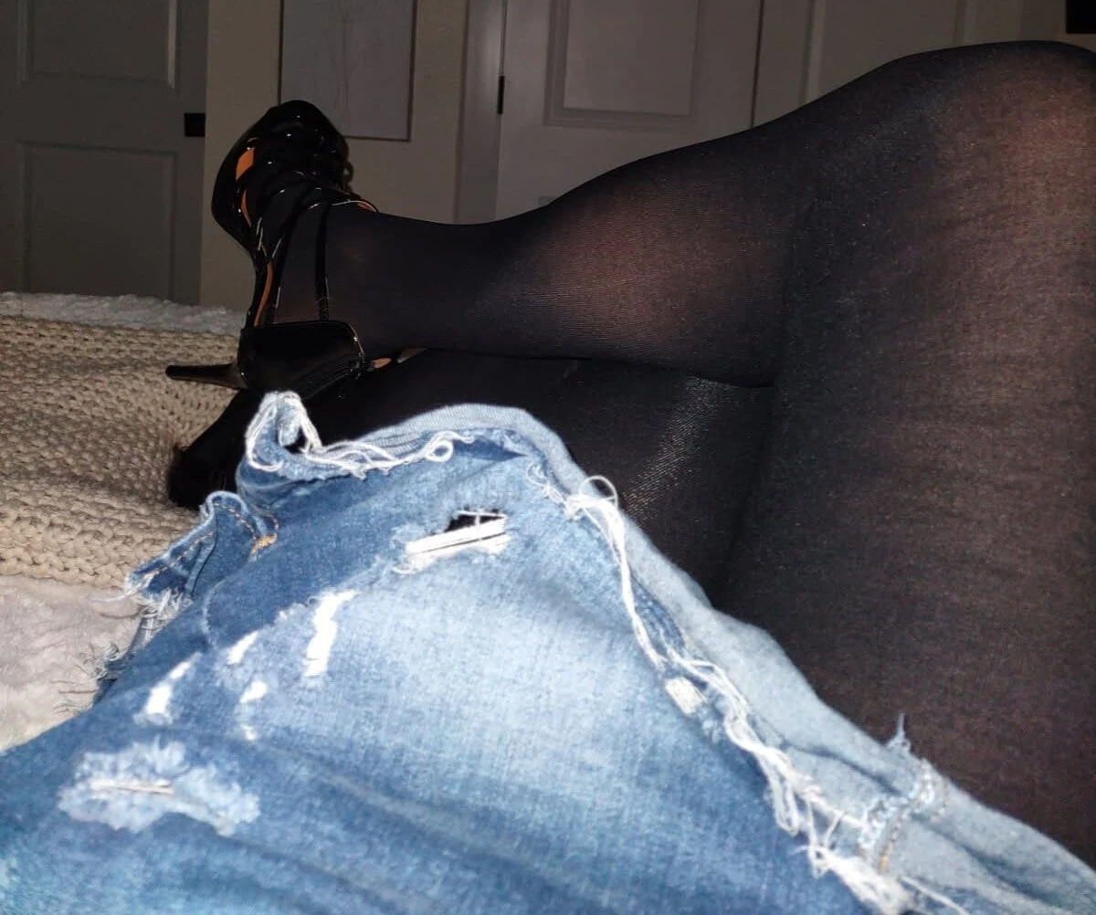 New skirt and heels 
