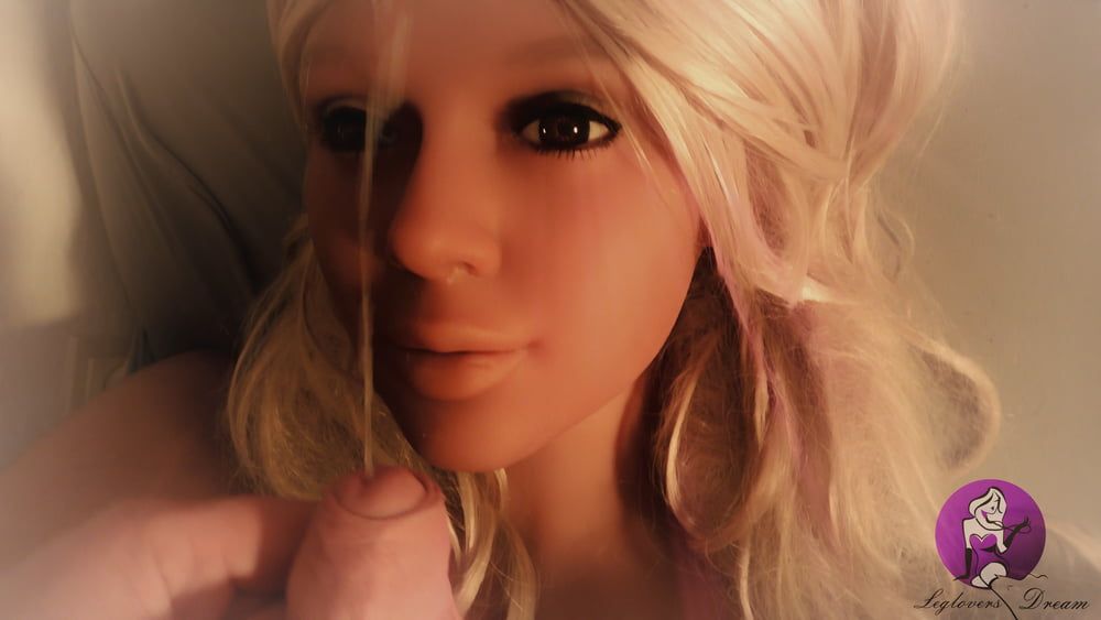 Hot Blonde Real Doll gets fantastic Facial 