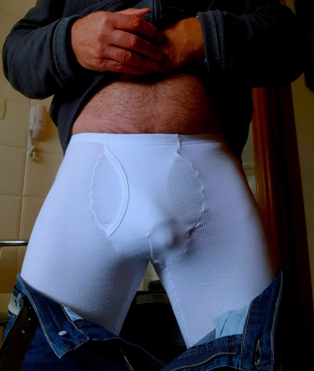 Daddy Peludo de Cueca Banca #19