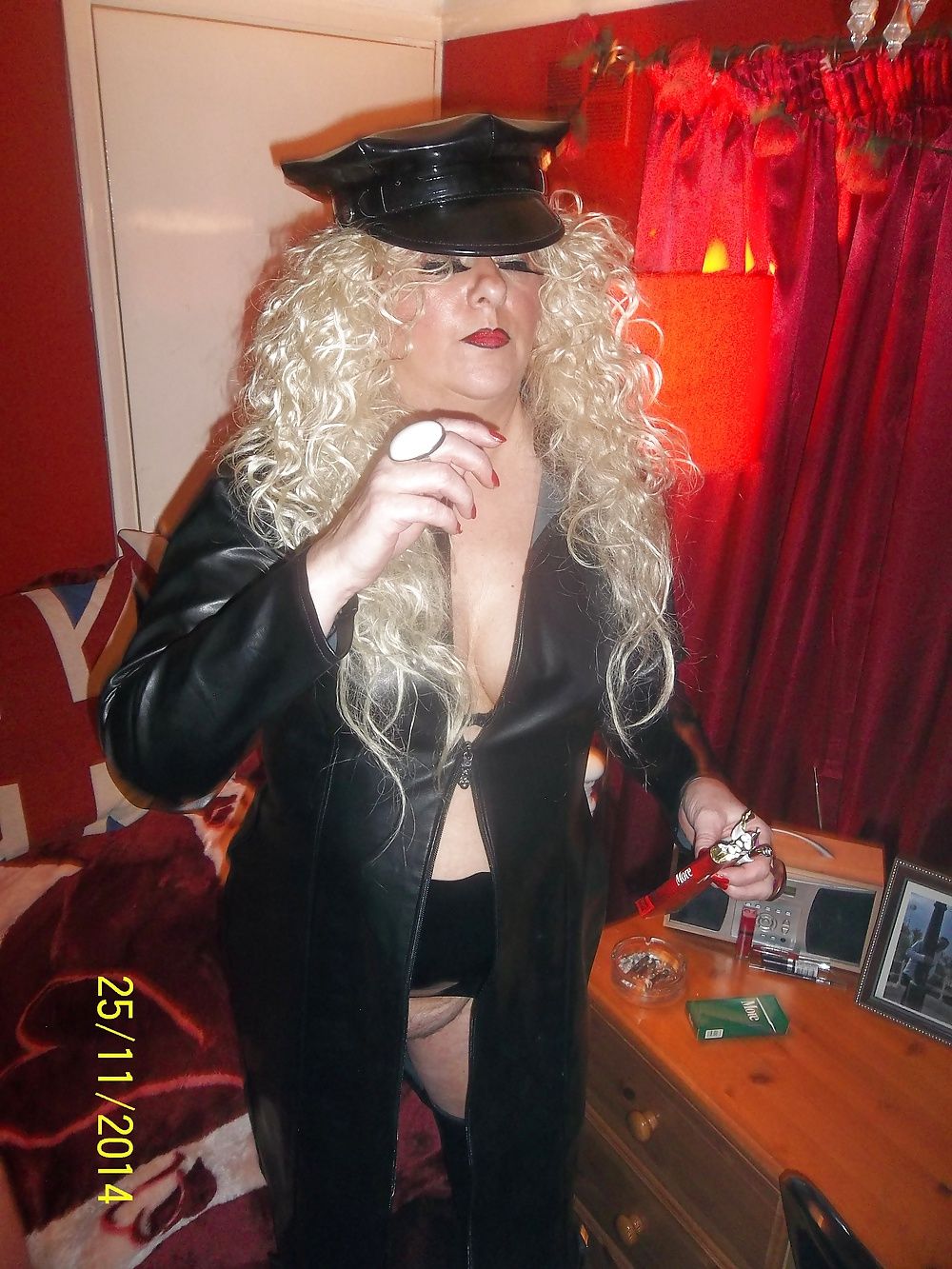 MISTRESS ST MORITZ OR MORE SLAVES #21