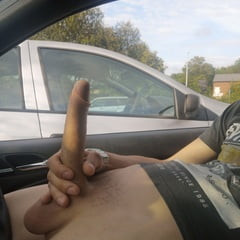 Showing of Cock jerking and Sucking in Carpark