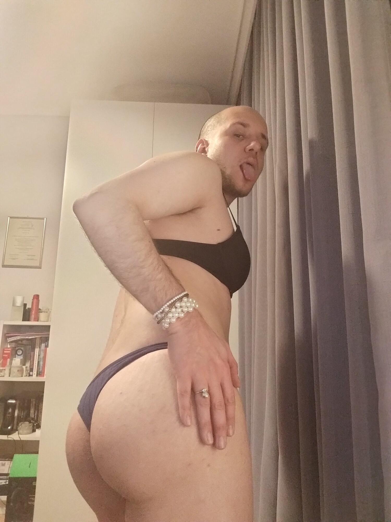 Greek sissy faggot 30yo still a pussyfree  #5