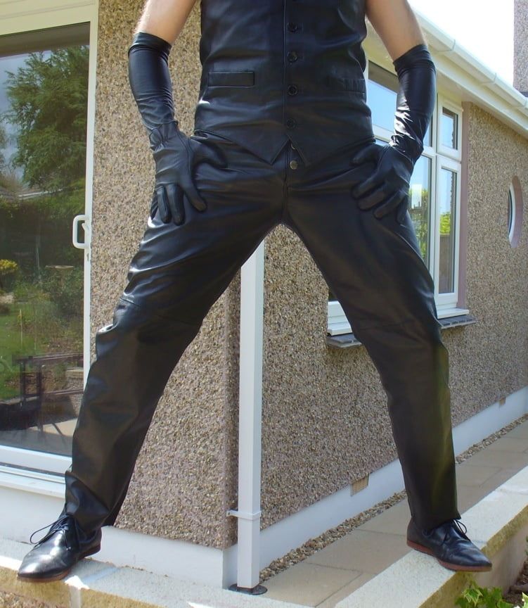 Leather Master outdoors posing in full leather #14