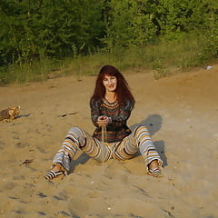 On the Sand (ShopAkira pants)