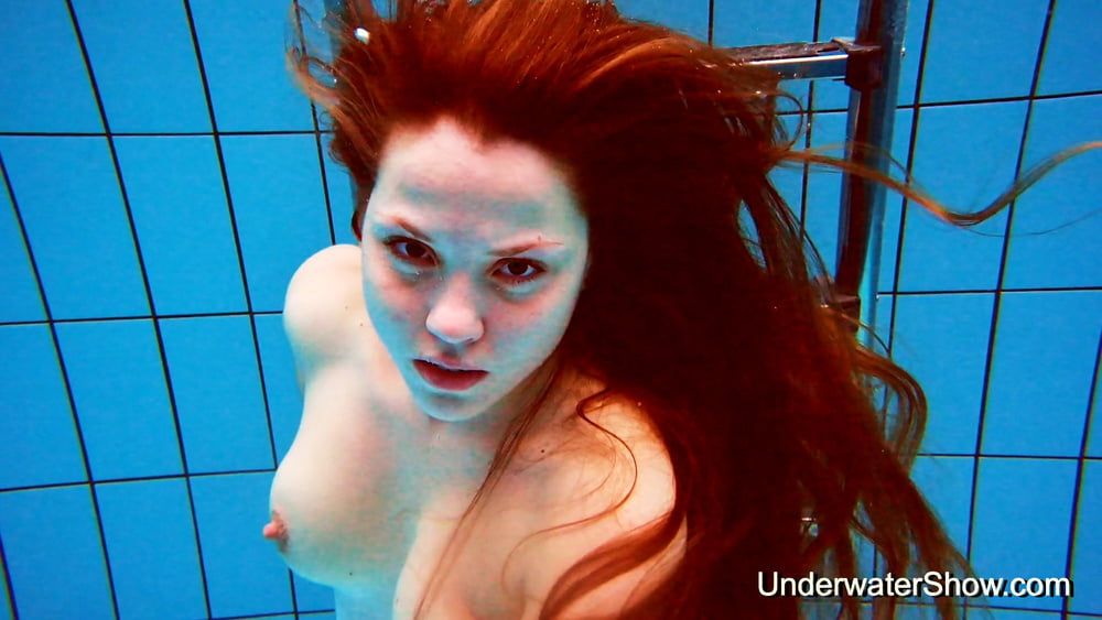 Simonna Pt.1 UnderWaterShow #12