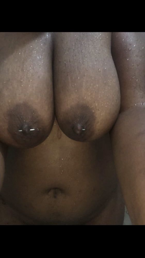 Big boobs in shower 