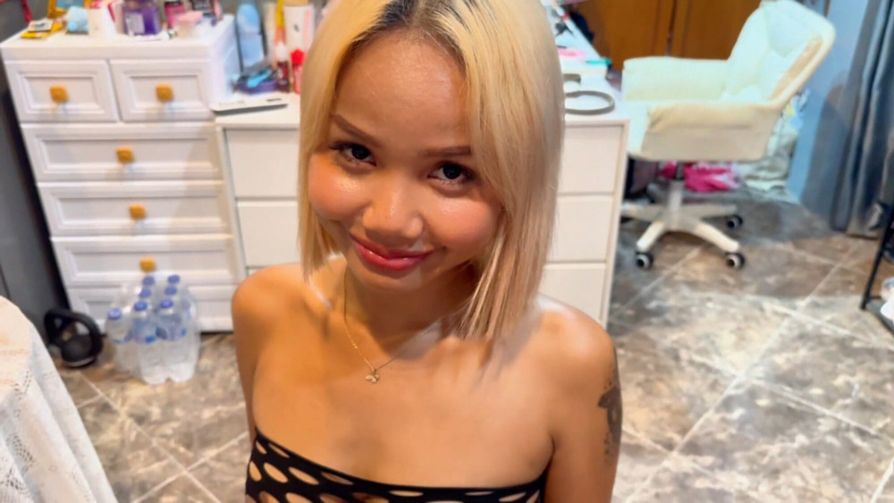 Asian Barbiedoll Handjob #2