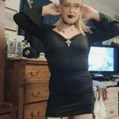 Lisa B. Goth pictures