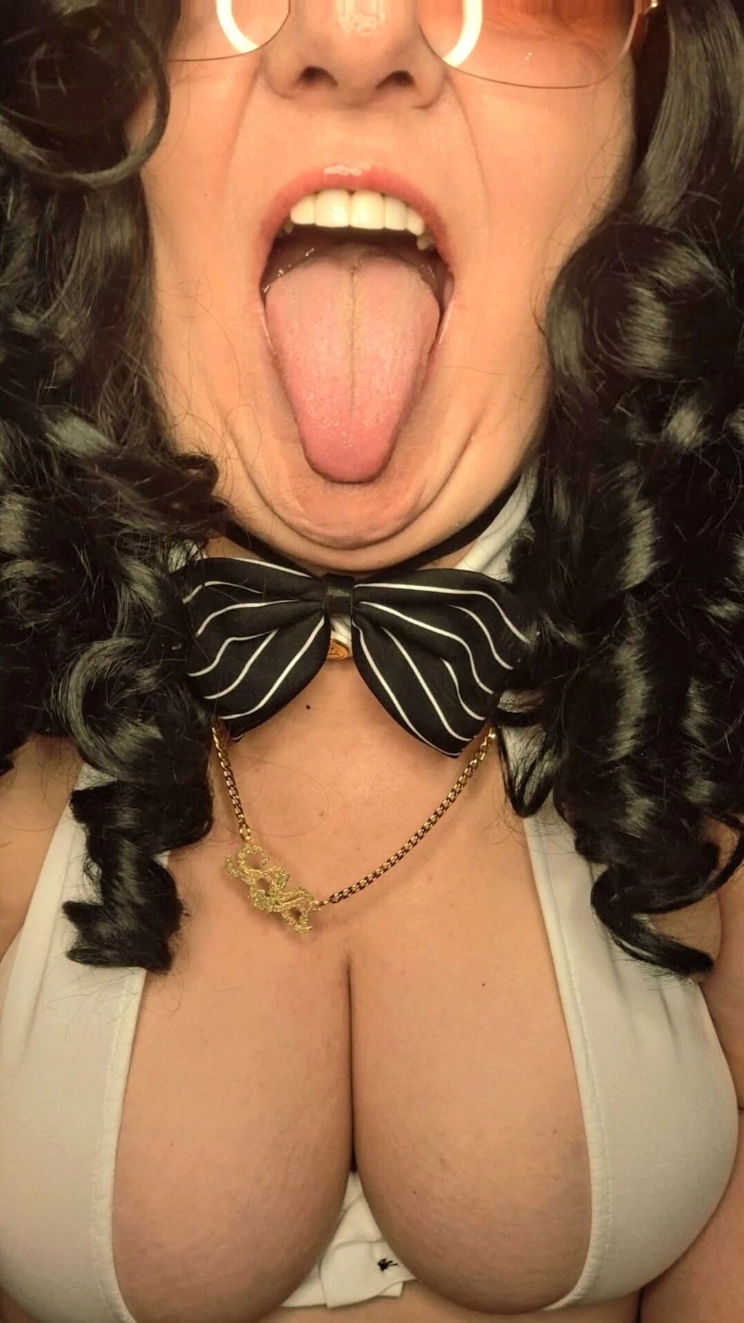 Marie transforms into Cava Bitch