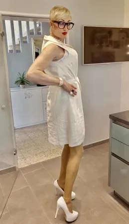 crossdresser         