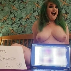 Chubby MILF Amy Leaf- For my fans