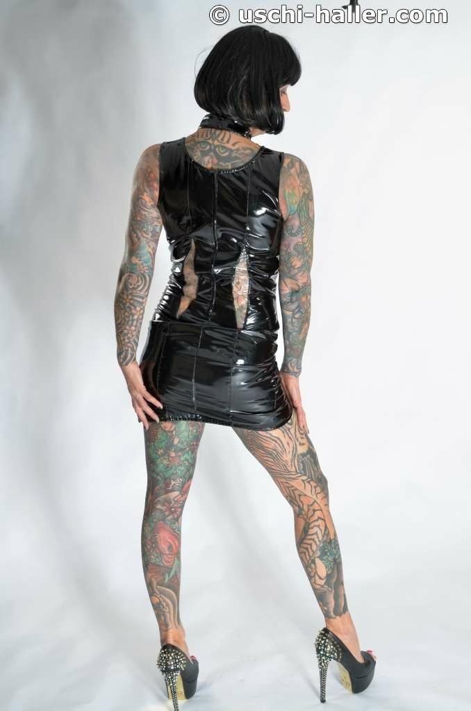 Photo shoot with full body tattooed MILF Cleo - 2 #34