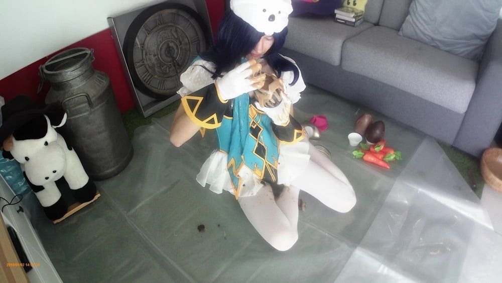 Lucina messy chocolate Easter cosplay trap #3