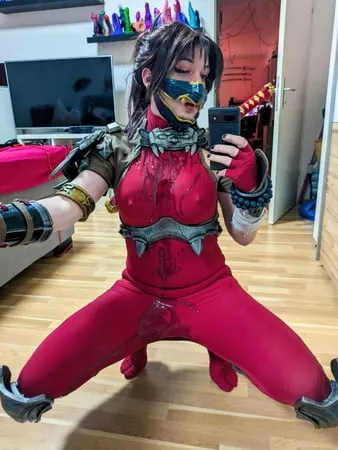 taki cosplay from soul calibur           