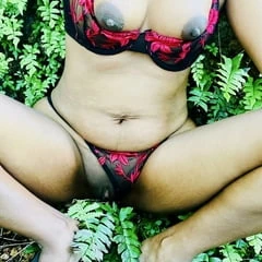 Srilanka wife sexy panty bra outdoors again 