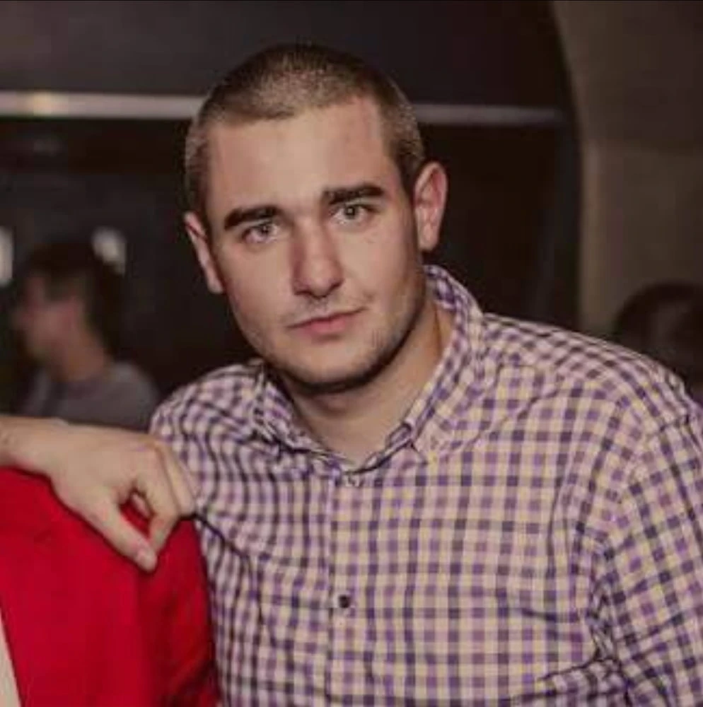 Me:))) #2
